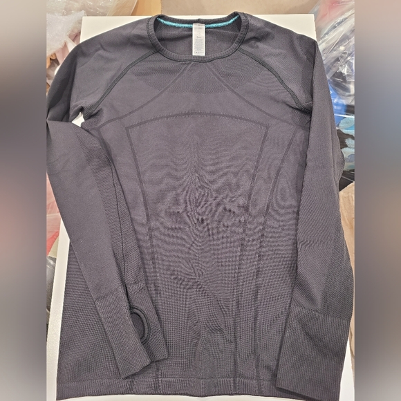 Ivivva Long Sleeve - Picture 1 of 5